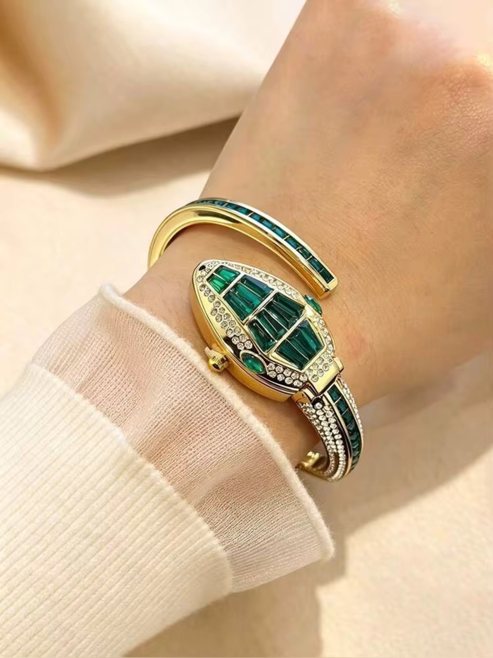 Serpenti Style Emerald Green Crystal Bangle Watch – Gold Tone Quartz Watch - Picture 4 of 11